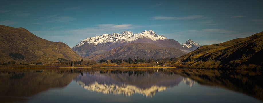 Reflection of Mountains in The Lake © MDJUBURAJ