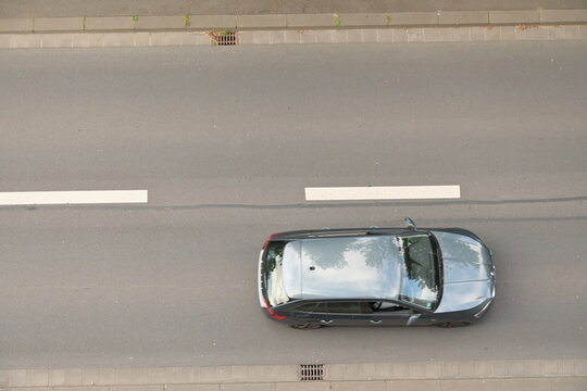 Autoverkehr auf der Stra&szlig;e Blick von oben