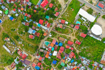 フィリピン、セブ島の近くにあるマクタン島をドローンで撮影した空撮写真 Aerial view of Mactan Island, near Cebu, Philippines, taken by drone.