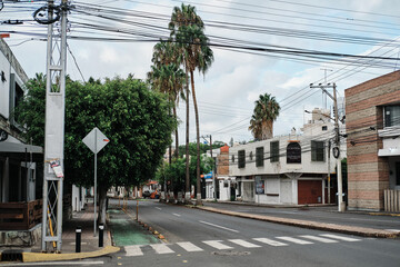 Vista del Centro Histórico de Querétaro calle de Circunvalación