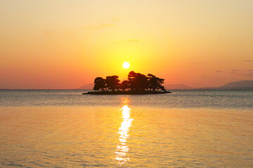 宍道湖の夕日と嫁ヶ島