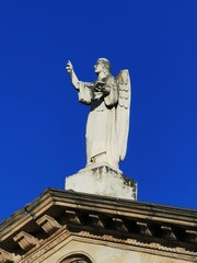 angel statue