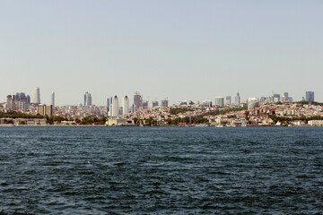 Fototapeta na wymiar The city of Istanbul with the Bosporus in the foreground