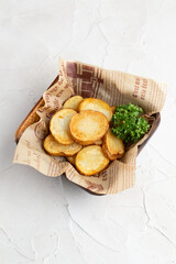 皮付きフライドポテト