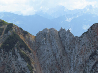 Obraz premium Wanderung auf den Mittagskogel bei Faak am See