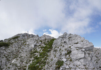 Wanderung auf den Mittagskogel: Gleich am Ostgipfel
