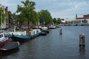 Fototapeta na wymiar boat on the river Amstel in Amsterdam
