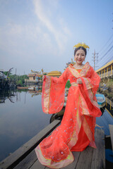 Obraz premium woman wearing chinese new year costume