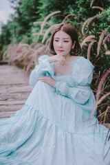 Take a portrait of a beautiful woman
