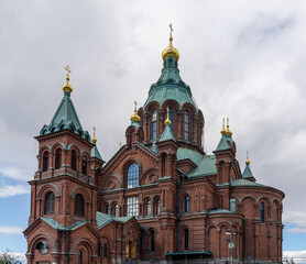 Fototapeta na wymiar view of the Russian Orthodox cathedral in downtown Helsinki
