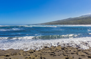 Plage de l&rsquo;Etang-Sal&eacute;-Les-Bains, &icirc;le de la R&eacute;union 