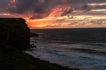 Obraz premium sunset on the cliff of El Bolao in Cantabria