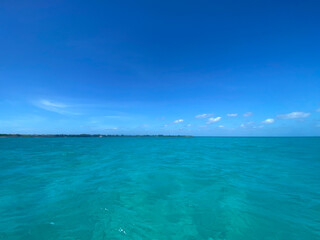 Obraz premium Aerial view of blue tropical ocean 