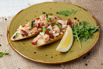 salmon with vegetables