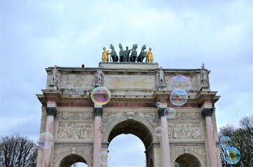 Fototapeta na wymiar Arc de Triomphe du Carrousel in Paris, France