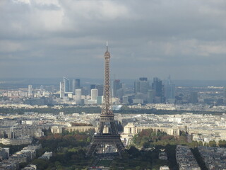 Fototapeta na wymiar Париж, Эйфелева башня