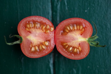 Tomaten, Nachtschattengewächse, Garten, Hochbeet,
grün,rot, Pflanze, Tomatenpflanze,

