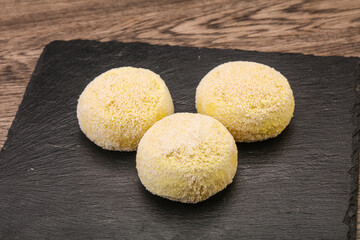 Raw potato zrazy for cooking