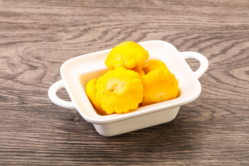 Marinated patissons in the bowl