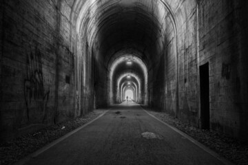 Obraz premium Fairmont, WV Rail Trail Tunnel