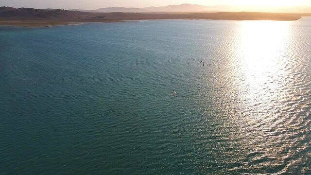 KITESURF in the Paracas Reserve in Peru