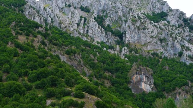 Mountains in the Vegalion area between Las Salas and Cremenes. In the surroundings of the river Esla and the Pico Jaido. Picos de Europa Regional Park. Leon province. Castilla y Leon, Spain, Europe