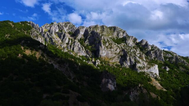 Mountains in the Vegalion area between Las Salas and Cremenes. In the surroundings of the river Esla and the Pico Jaido. Picos de Europa Regional Park. Leon province. Castilla y Leon, Spain, Europe