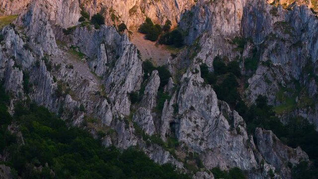 Mountains in the Vegalion area between Las Salas and Cremenes. In the surroundings of the river Esla and the Pico Jaido. Picos de Europa Regional Park. Leon province. Castilla y Leon, Spain, Europe