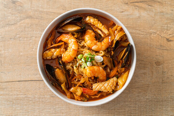 Jjamppong -  Korean Seafood Noodle Soup