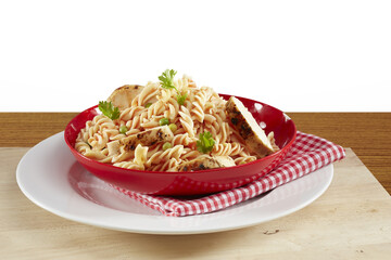 Macaroni and chicken in red plate dĩa