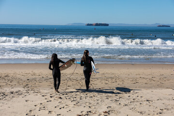 Women Surfers