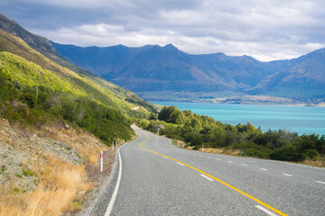 Fototapeta premium Viewpoint Highway road freeway near lake Wanaka, South Island, New Zealand