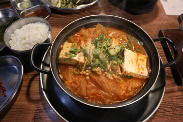 KOREAN KIMCH SOUP