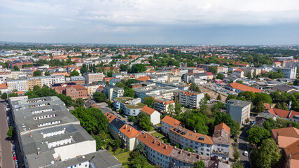 Fototapeta na wymiar Immobilen Bauwerk Magdeburg 