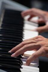 Pianist Play The Keys Of The Electronic Piano