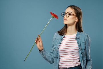 pretty woman in denim jacket red flower glasses fashion