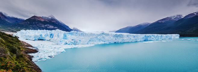Giant Perito Moreno Glacier. El Calafate, Patagonia, Argentina.