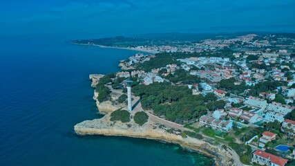 Fototapeta premium Plataja d'Altafulla, Castell de Tamarit i far de Torredembarra 
