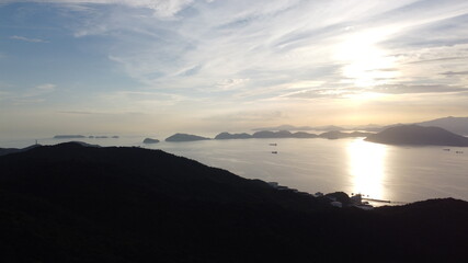 日本の夕日と海！地球のヒカリ