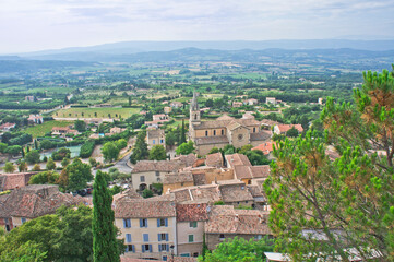 Bonnieux in Provence, Old city panoramic view, France, Europe