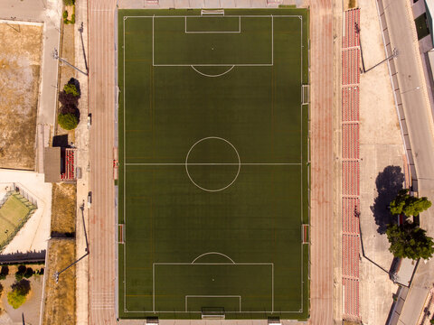 Campo de fútbol en la pizarra fotografías e imágenes de alta resolución -  Alamy