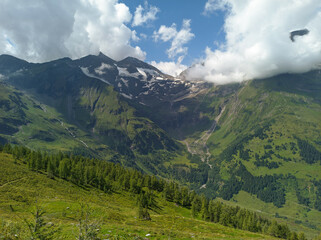 Fototapeta na wymiar Edelweissspitze a lookout point on a mountain trail known Grossglockner Hochalpenstrasse.