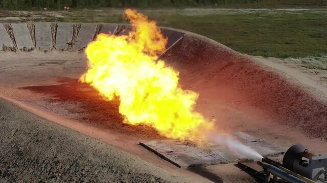 horizontal flare installation from above, annealing of a gas well