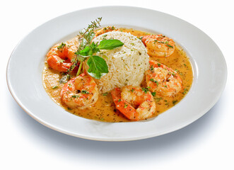 Molho de Camarão servido com arroz, típico prato executivo, em fundo branco para recorte.
