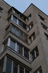 Fototapeta na wymiar facade of a building with evening sky