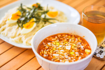ピリ辛つけ汁そうめん