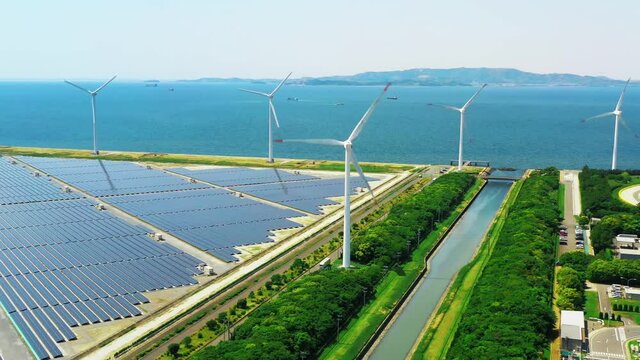 メガソーラー と風力発電　再生可能エネルギー