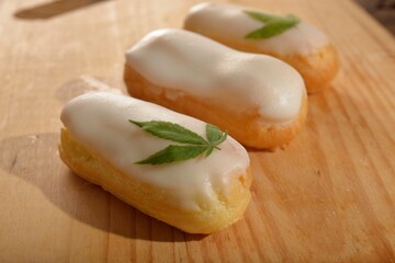 Choux Cream whith Cannabic sugar