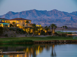 Night view of the lake landscape of Lake Las Vegas © Kit Leong