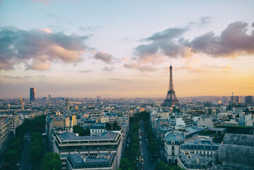 Fototapeta na wymiar Paris at sunset